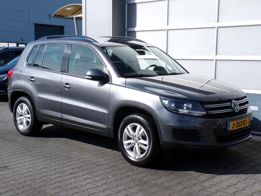 Volkswagen Tiguan 1.4 TSI Comfort&Design|Trekh|Stoelverw|PDC, Auto's, Volkswagen, Voorwielaandrijving, Euro 5, Gebruikt, 4 cilinders