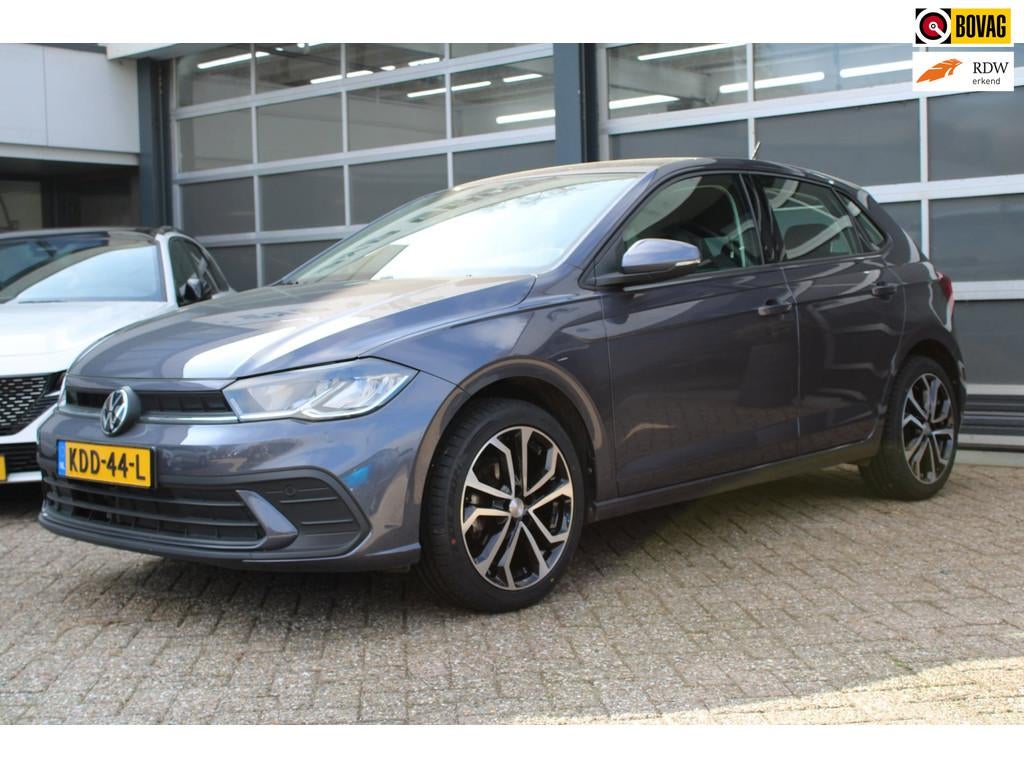 Volkswagen Polo 1.0 TSI Life Automaat, Stof, Gebruikt, Zwart, 1096 kg