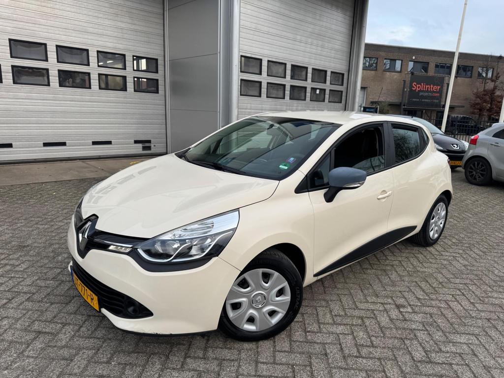 Renault Clio 0.9 TCe Eco2 Expression Airco, Trekhaak, Naviga, Voorwielaandrijving, 898 cc, Euro 6, Bruin