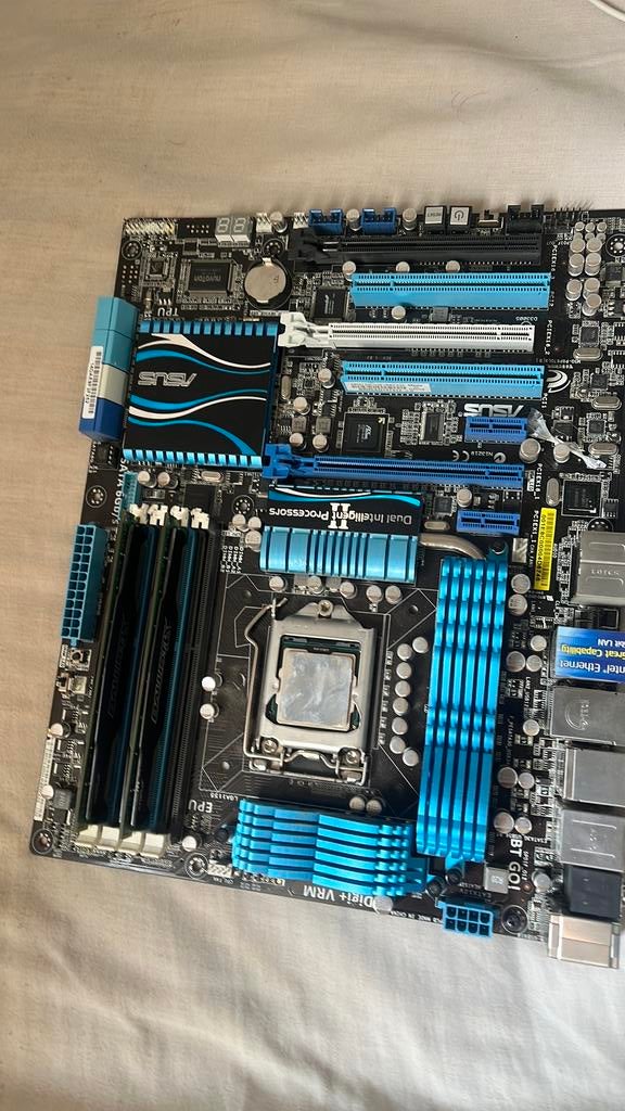 Moederbord met ram en CPU, Computers en Software, Moederborden, Ophalen