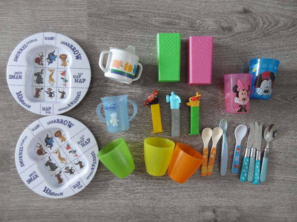Pakket baby peuter bordjes, bekers, lepels etc, Ophalen of Verzenden, Gebruikt, Overige typen