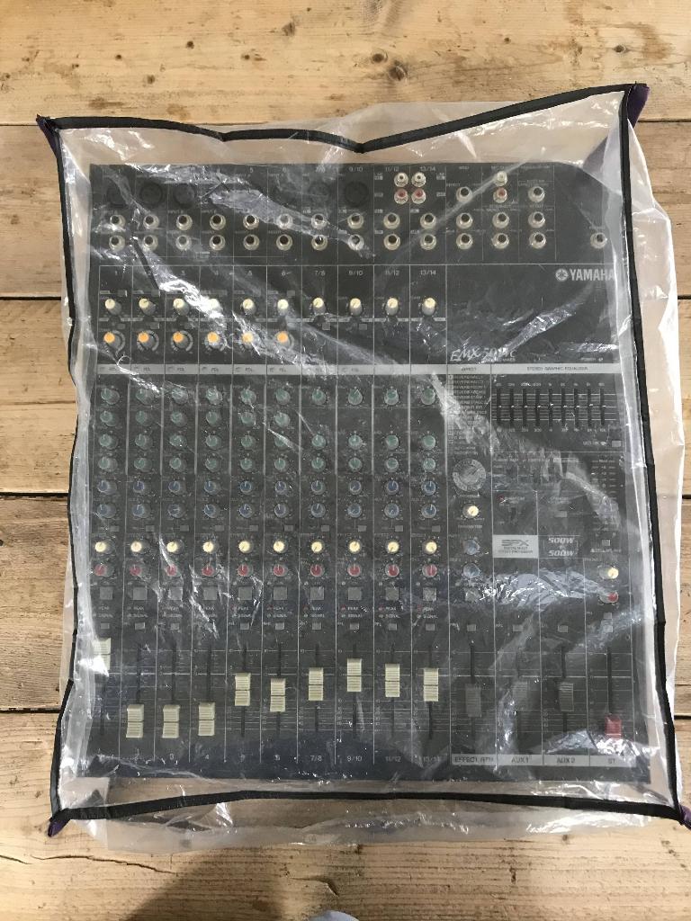 Yamaha PA/mengpanel te koop, compleet met boxen, Ophalen, Zo goed als nieuw, 500 tot 1000 watt, P.A.