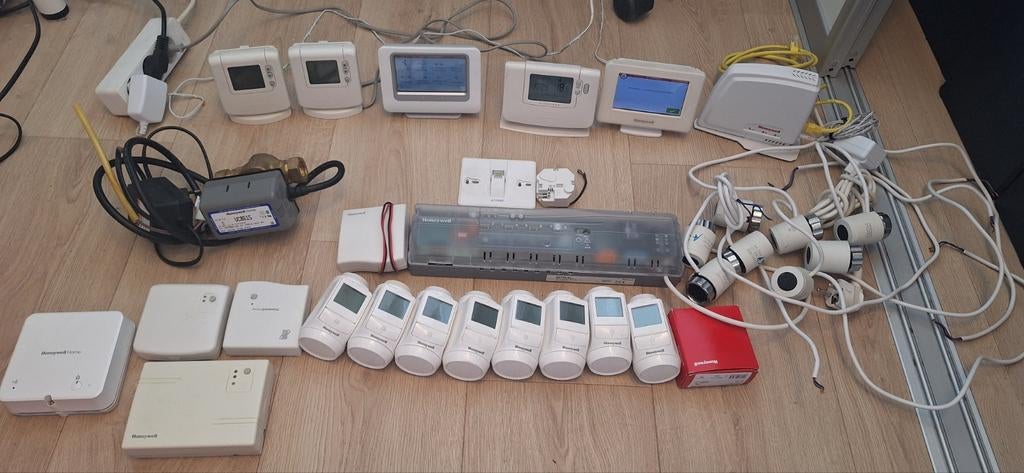 HONEYWELL EVOHOME! HR92 WIFI THERMOSTAAT HCE80 DRAADLOOS ETC, Ophalen of Verzenden