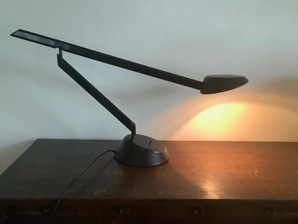 Oluce Lester Vico Magistretti tafellamp, Huis en Inrichting, Ophalen of Verzenden, Zo goed als nieuw, Minder dan 50 cm