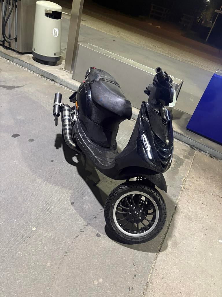 Piaggio Zip 180cc geldig brom lc, Ophalen, Zo goed als nieuw, Tweetakt, Zip