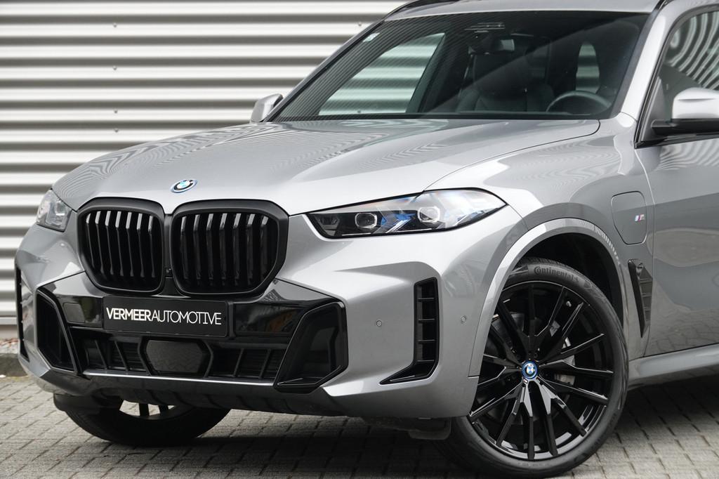 BMW X5 xDrive50e M-Sport | Pano | H&K | HUD | ACC | Inno Pak, Automaat, 12 maanden, Gebruikt, 2395 kg