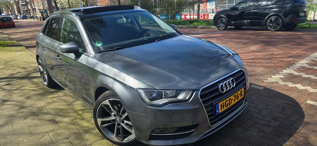 Audi A3 1.4 Tfsi 90KW automaat Sportback S-tronic 2014 Grijs, Auto's, Stof, Zwart, 122 pk, 1395 cc