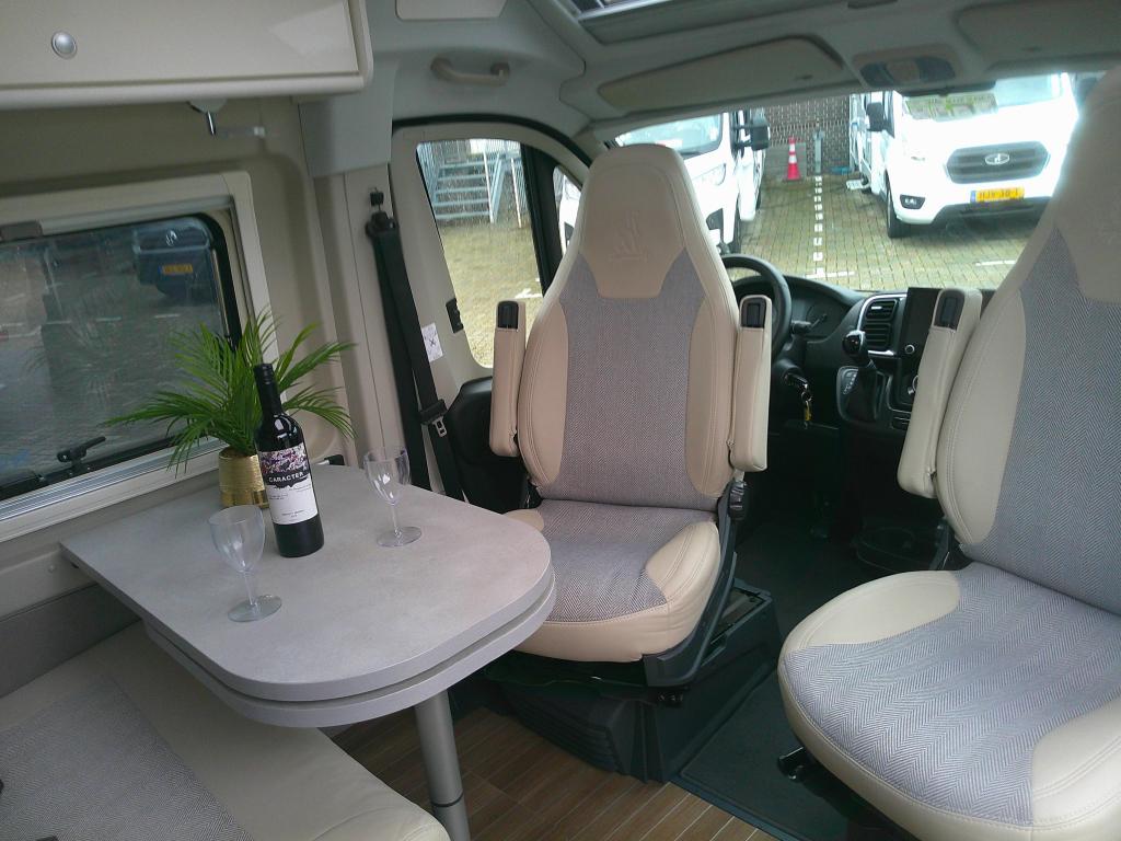 Etrusco V6.6 SB Plus, Automaat, Buscamper of Camperbus, Ringverwarming, Fiat