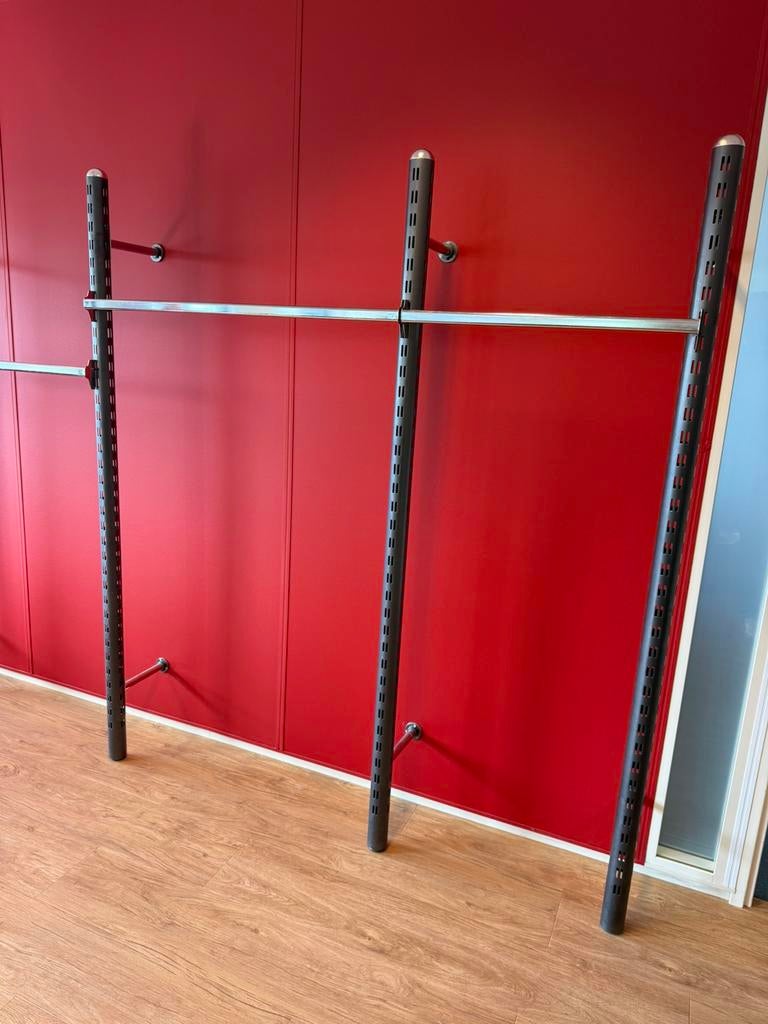 Winkel /showroom inrichting kleding, Ophalen