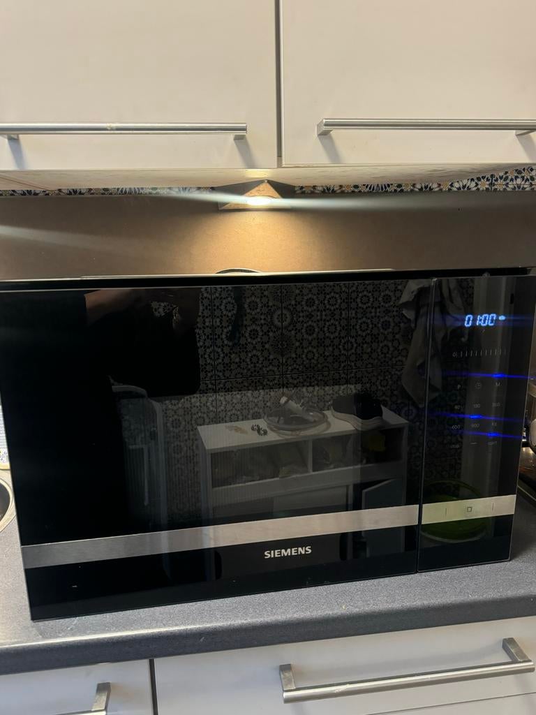 Siemens BE555LMS0 Inbouw Combimagnetron - Zwart/RVS, Witgoed en Apparatuur, Magnetrons, Ophalen, Combimagnetron, Grill, Zo goed als nieuw