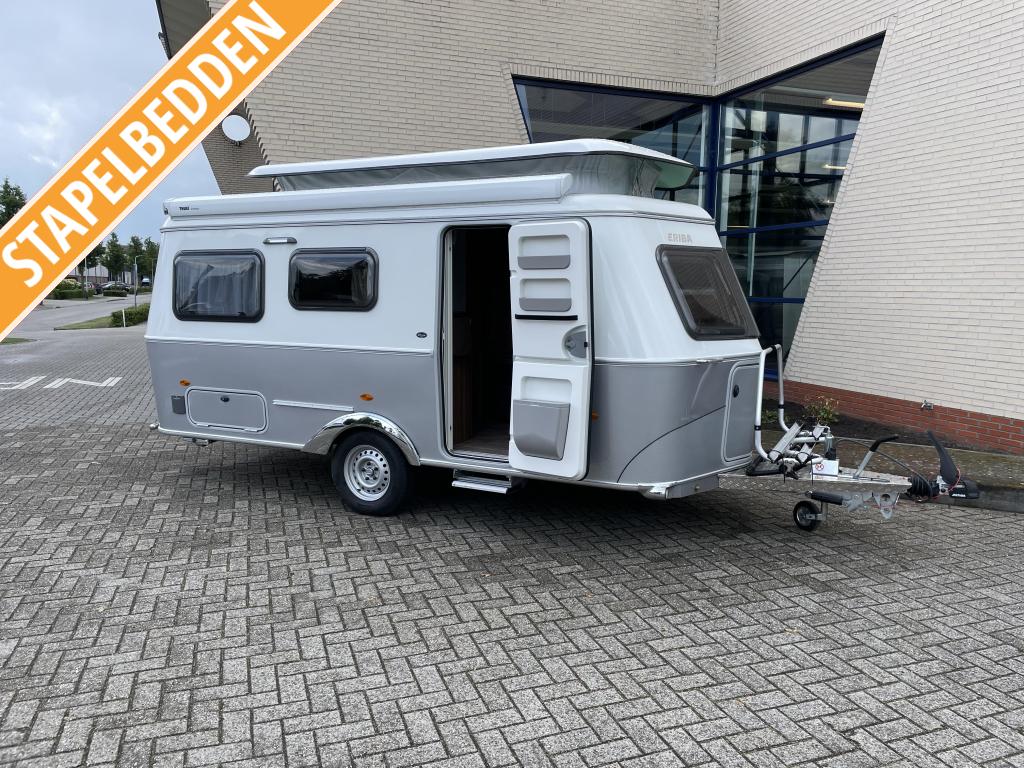 Eriba Touring 560 Stapelbed, Standaardzit, Bedrijf, 4 tot 5 meter, Eriba