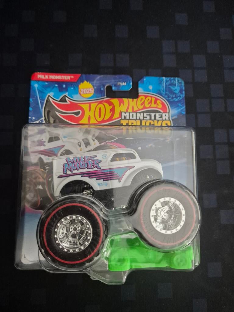 Hot Wheels Monster Trucks Milk Monster Treasure Hunt, Ophalen, Zo goed als nieuw