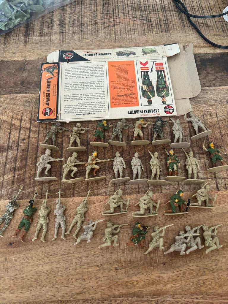 Airfix 1/32 Japanse Infanterie Figuren - Vintage Set, Hobby en Vrije tijd, Modelbouw | Figuren en Diorama's, Ophalen of Verzenden