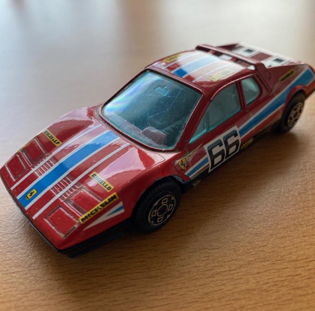 Burago Ferrari 512 BB No 66 ROOD, Hobby en Vrije tijd, Modelauto's | 1:43, Ophalen of Verzenden, Gebruikt, Auto, Overige merken