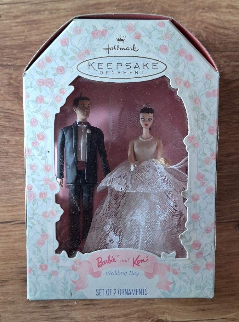 Barbie en Ken Wedding Day Hallmark Ornament NRFB 1997, Ophalen of Verzenden, Zo goed als nieuw, Fashion Doll