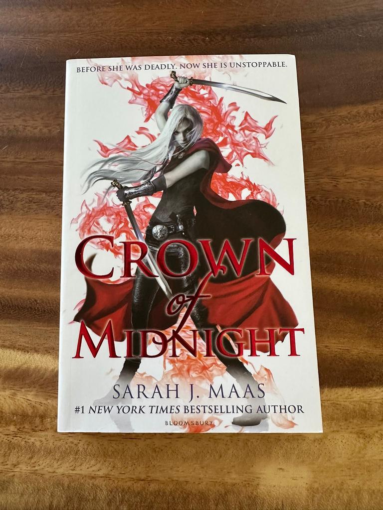 Crown of Midnight - Sarah J. Maas (Engels), Boeken, Taal | Engels, Zo goed als nieuw, Fictie, Ophalen of Verzenden