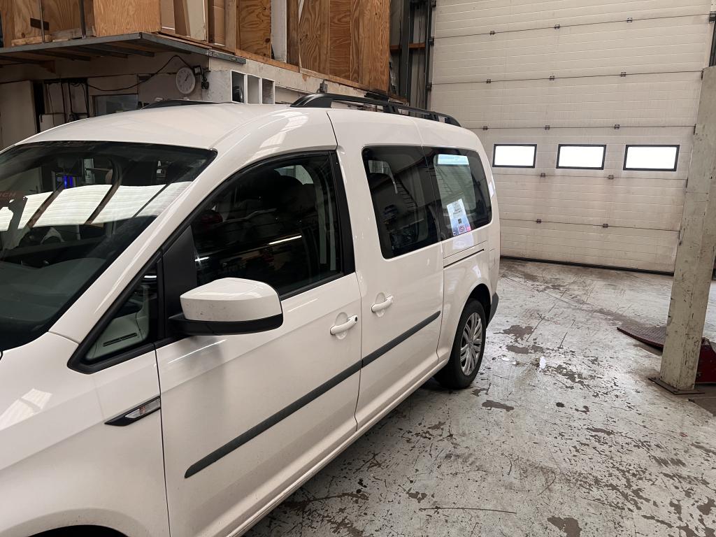 VW Caddy Maxi Dakrails gebogen aluminium zwart