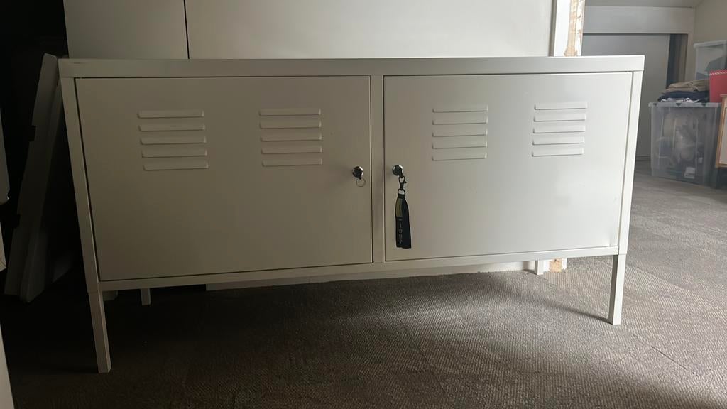 Ikea metalen kast, Ophalen, Zo goed als nieuw