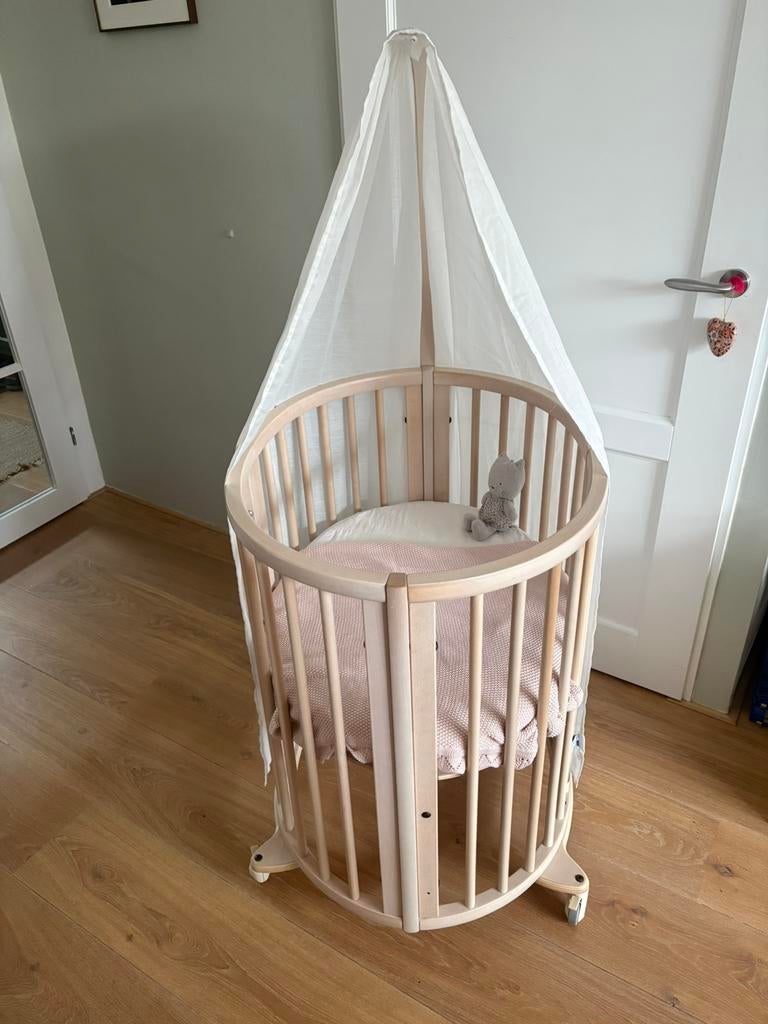 Stokke Sleepi Mini wieg met sluier, Ophalen, Zo goed als nieuw, Wieg