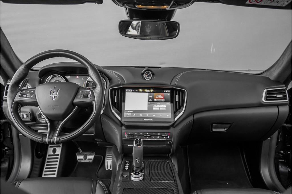Maserati Ghibli 2.0 MHEV GranLusso Pano ACC H/K CarPlay 360, Auto's, Achterwielaandrijving, Gebruikt, 4 cilinders, Bedrijf