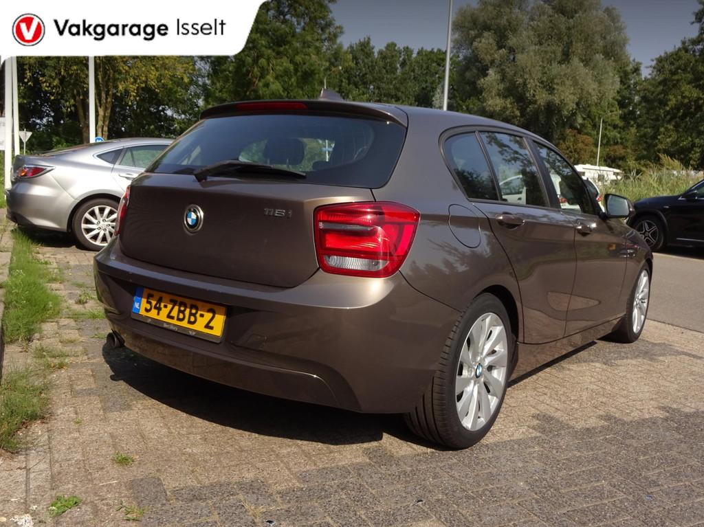 BMW 1-serie 118i Business AUTOMAAT, Euro 5, Achterwielaandrijving, Gebruikt, 4 cilinders