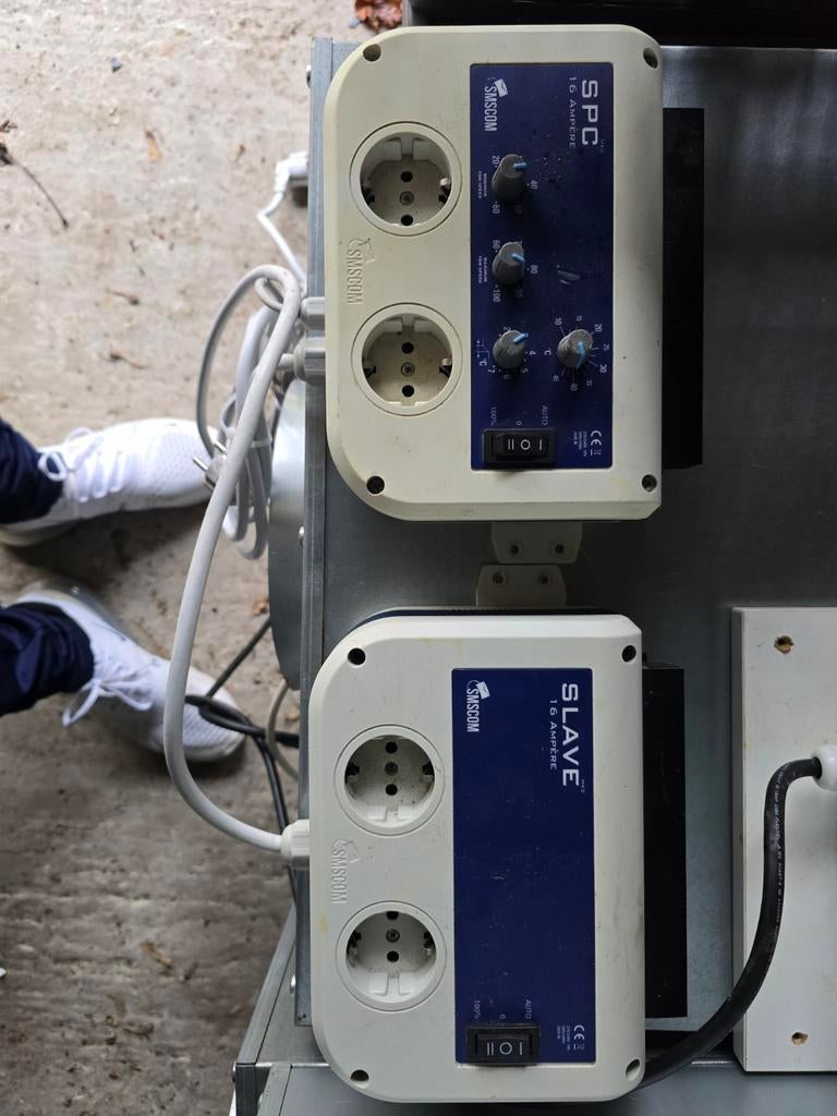 Smscom SPC & Slave 16 Ampère, Ophalen of Verzenden, Gebruikt, Stopcontact