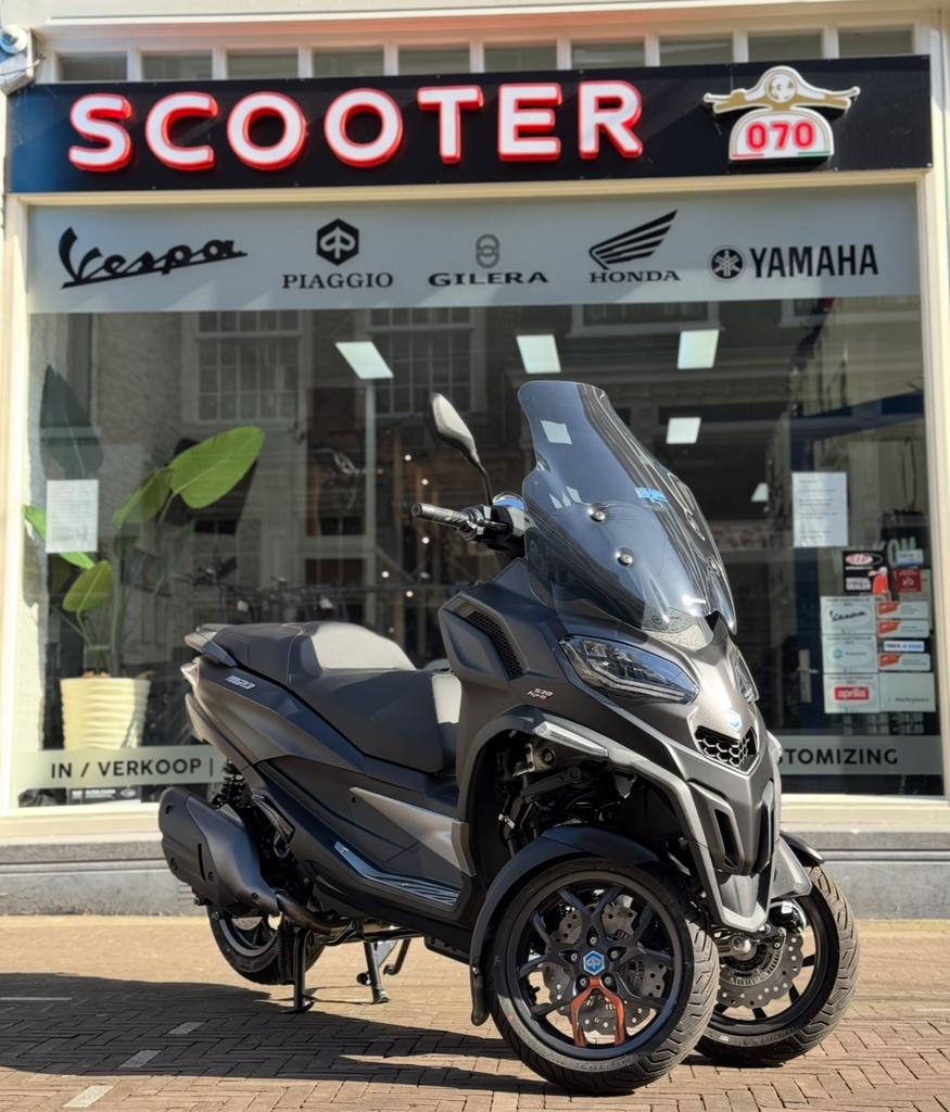 PIAGGIO MP3 530 EXCLUSIVE HPE EURO5+ NIEUWSTE MODEL, Motoren, Motoren | Piaggio, Bedrijf, Meer dan 35 kW, 2 cilinders, Scooter