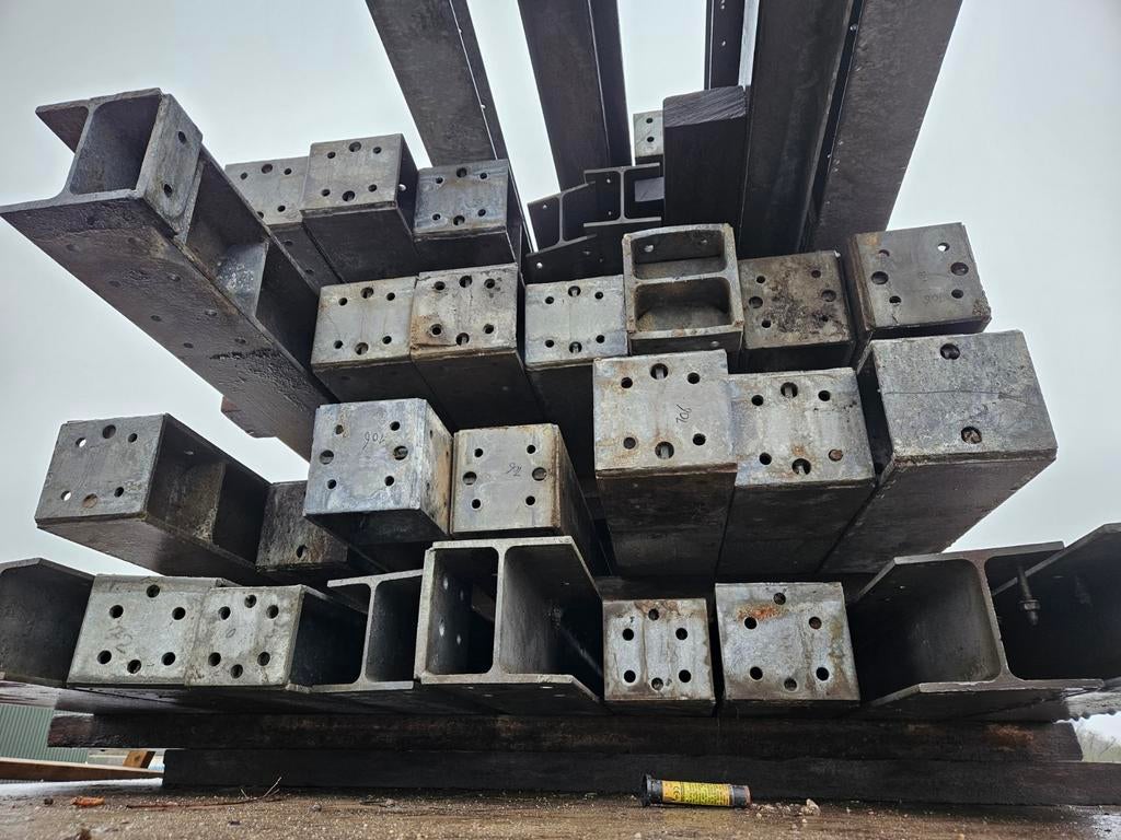 Stalen H balken, Doe-het-zelf en Verbouw, Metalen, Ophalen