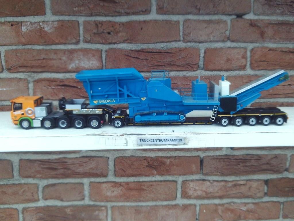 WSI  Scania  P  Low  10 x 4  van  Holtrop  van  der  Vlist., Hobby en Vrije tijd, Modelauto's | 1:50, Ophalen of Verzenden, Nieuw