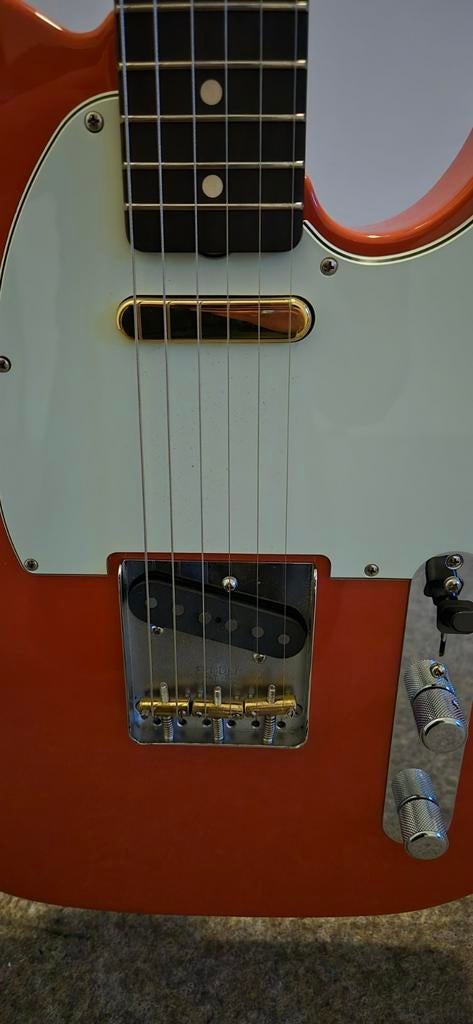 Fender vintera ii 60s telecaster met pedalboard en oefen amp, Ophalen, Fender, Met versterker, Zo goed als nieuw