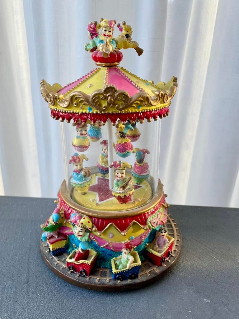 Toyo carousel muziekdoos met clowntjes en narren., Antiek en Kunst, Ophalen of Verzenden