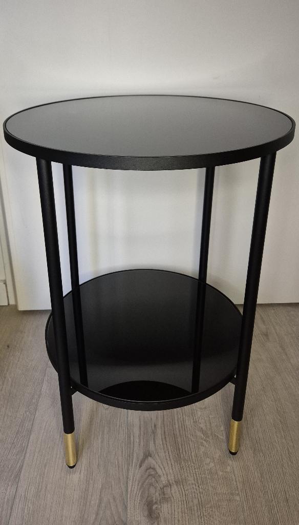 Ikea Asperod bijzet tafel met zwart glas, Huis en Inrichting, Minder dan 55 cm, Gebruikt, Rond, Glas