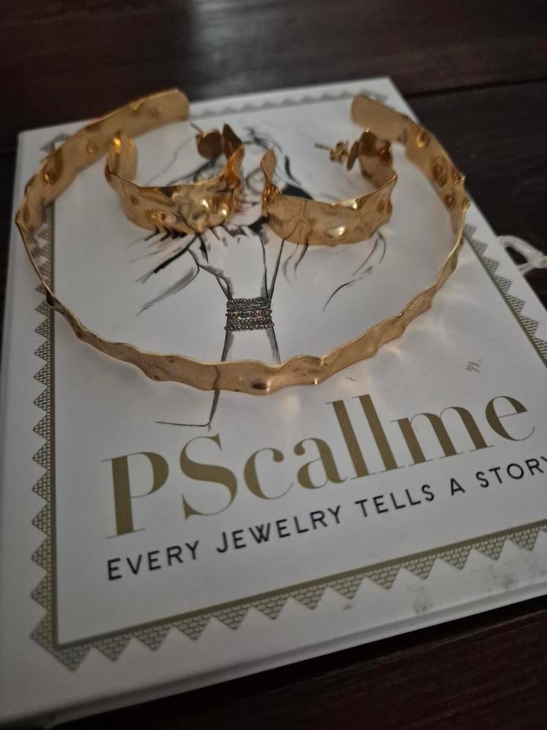 Leuke Pscallme set: ketting en oorbellen goudkleurig, Ophalen of Verzenden