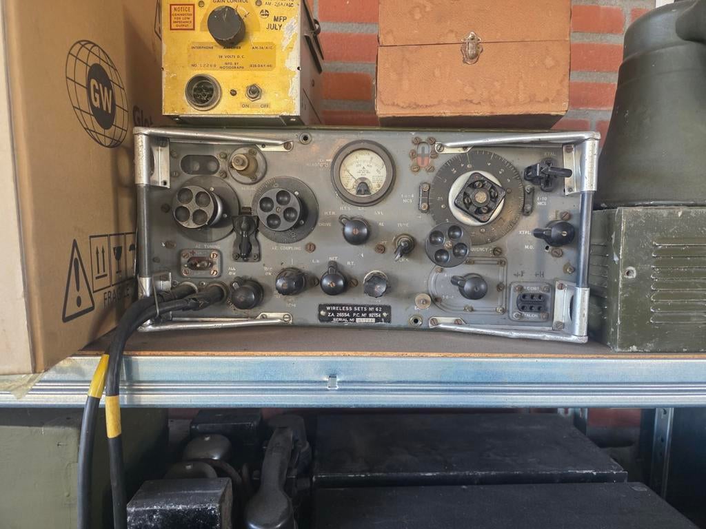 Wireless set 62, Verzamelen, Ophalen of Verzenden, Nederland, Embleem of Badge