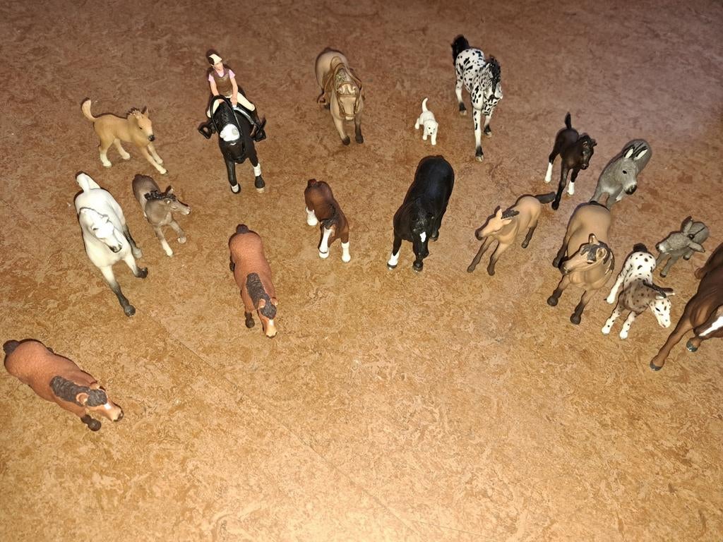 Schleich stal compleet met paarden en paddock, Ophalen, Zo goed als nieuw, Overige typen
