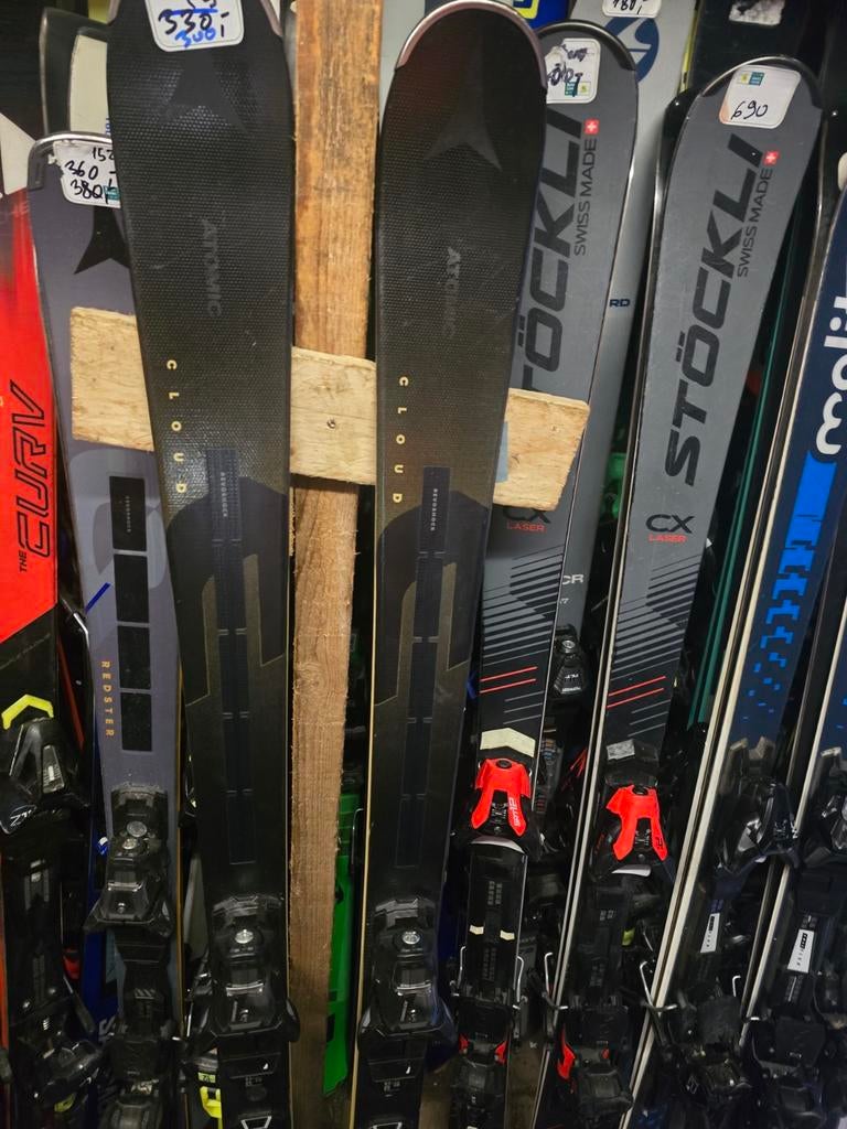 Atomic cloud c9 revoshock 24/25 dames carve skis 164cm, 160 tot 180 cm, Ophalen of Verzenden, Zo goed als nieuw, Carve