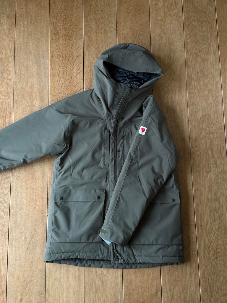 Fjallraven Winterjas groen - Nieuwstaat, Maat 38/40 (M), Nieuw, Ophalen of Verzenden, Fjällräven