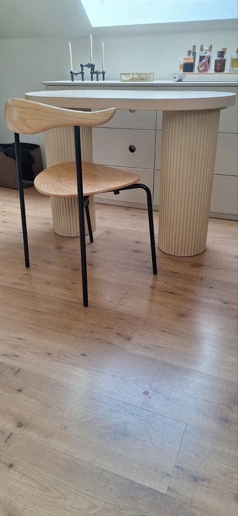 Design jotex bureau met  Carl Hansen & Son dupe stoel, Ophalen, 25 tot 50 cm, Rechthoekig