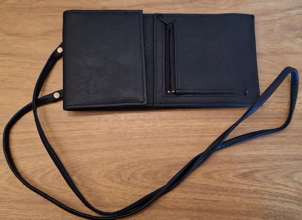 Grote reisportefeuille met draagriem, Overige merken, Zwart, Nieuw, Ophalen of Verzenden