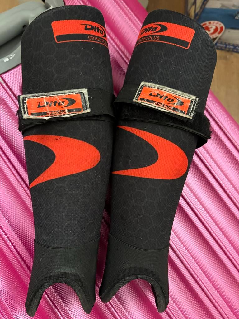 Dita Ortho Plus Scheenbeschermers, Ophalen of Verzenden, Gebruikt, Overige typen