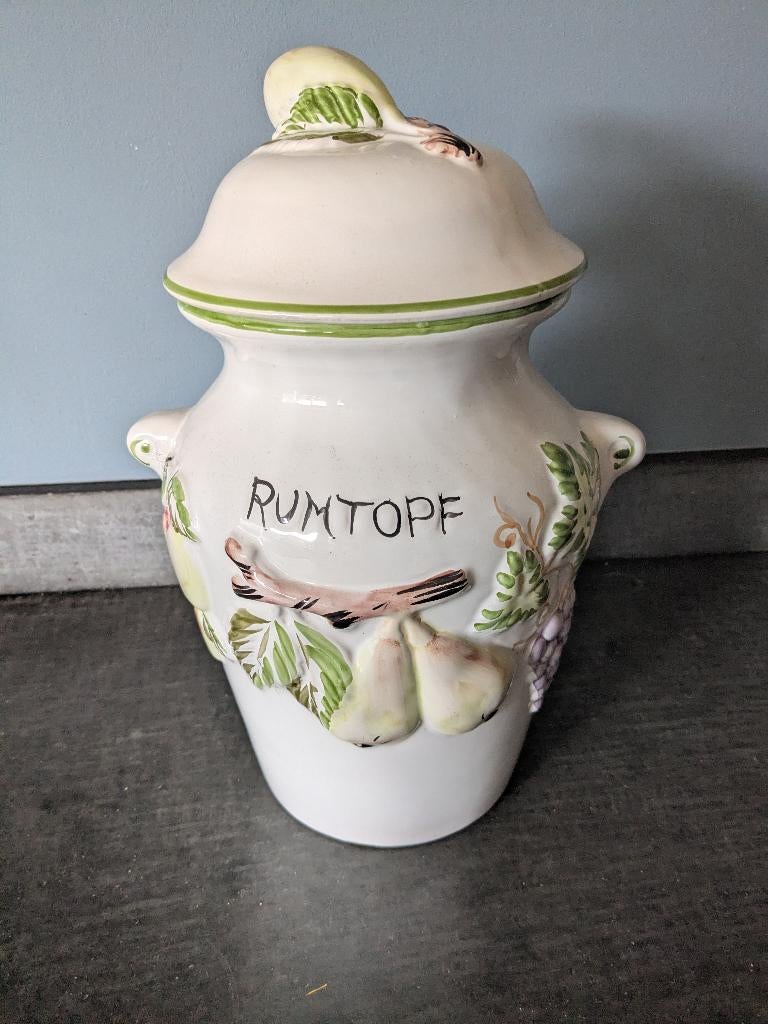 Rumtopf pot, Ophalen