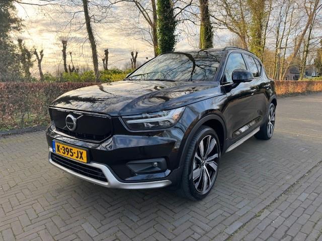 Volvo XC40 Recharge P8 AWD R-Design 408pk SOH 91,9%/Warmtepo, Auto's, Volvo, Gebruikt, Zwart, Origineel Nederlands, 2088 kg