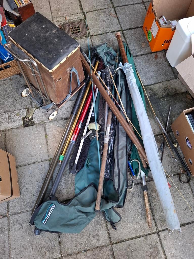 Vis hengels en karretje ect., Caravans en Kamperen, Ophalen