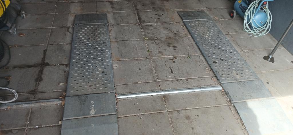 Remmentestbank tweeplaats NEWCOM 9503-2WP (CBX), Ophalen, Gebruikt