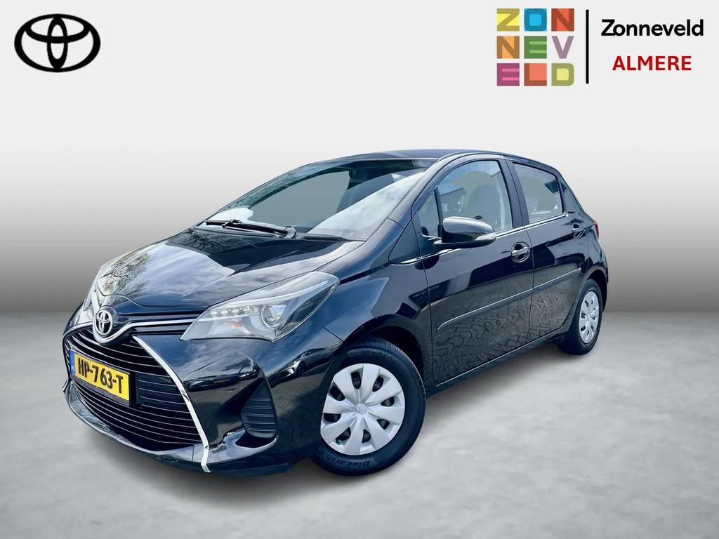 Toyota Yaris 1.0 VVT-i Style Navigatie € 10.999,00, Origineel Nederlands, Bedrijf, Handgeschakeld, 3 cilinders
