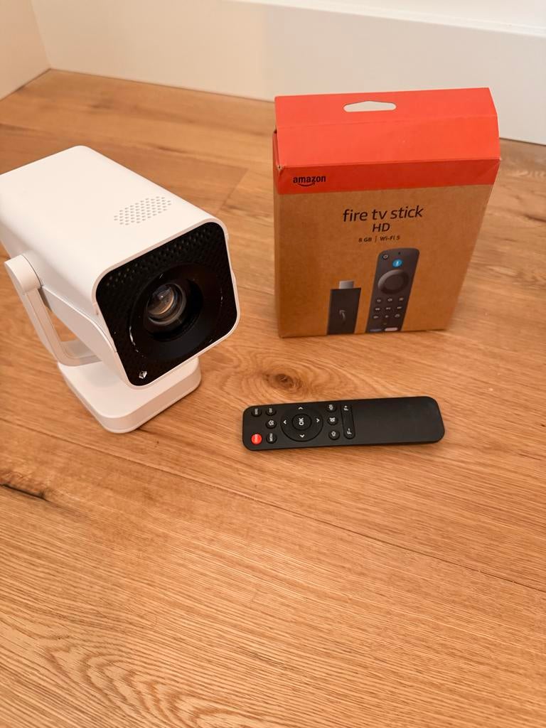 Mini Projector met Amazon Fire TV Stick HD, Ophalen of Verzenden, Gebruikt, Overige technologieën, Full HD (1080)