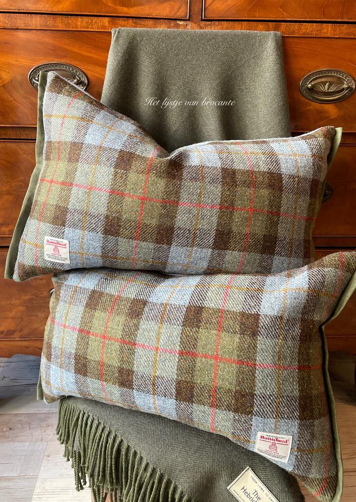 Handgemaakte SET kussens Harris Tweed MacLeod Blue, Westdijk 41 3241 GT Middelharnis, Overige kleuren, Het lijstje van brocante