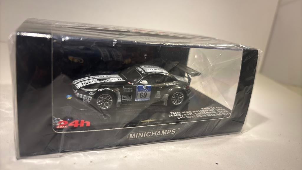Bmw z4 gt3 24h Nurburgring minichamps 1.43