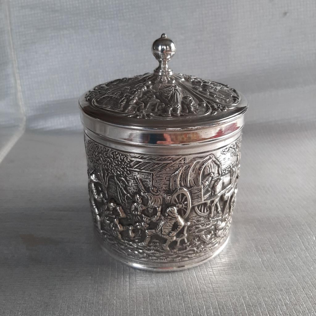 Verzilverd D.E. Theebusje , Douwe Egberts - gemerkt HH 90, Ophalen of Verzenden