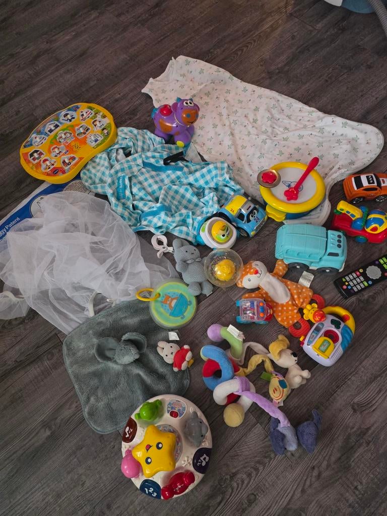 Grote speelgoedset voor baby's en peuters, Ophalen of Verzenden, Gebruikt, Auto, Met wieltjes